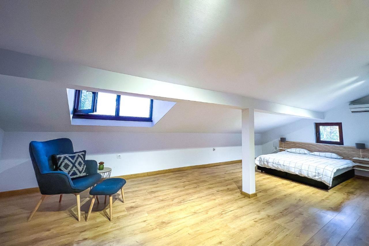 Deluxe Central Rooms Карлово Екстериор снимка